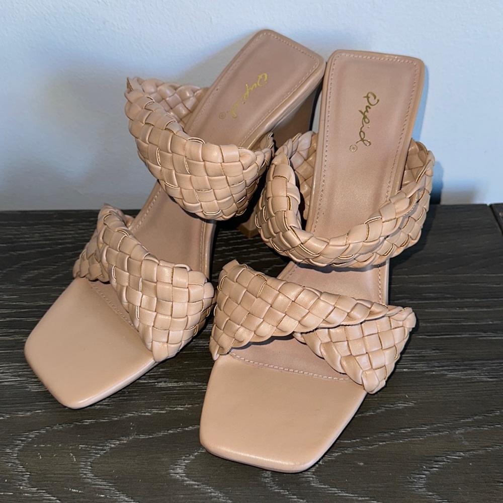 Size 8.5 Once Upon A Skirt Heeled Mules in Ivory
